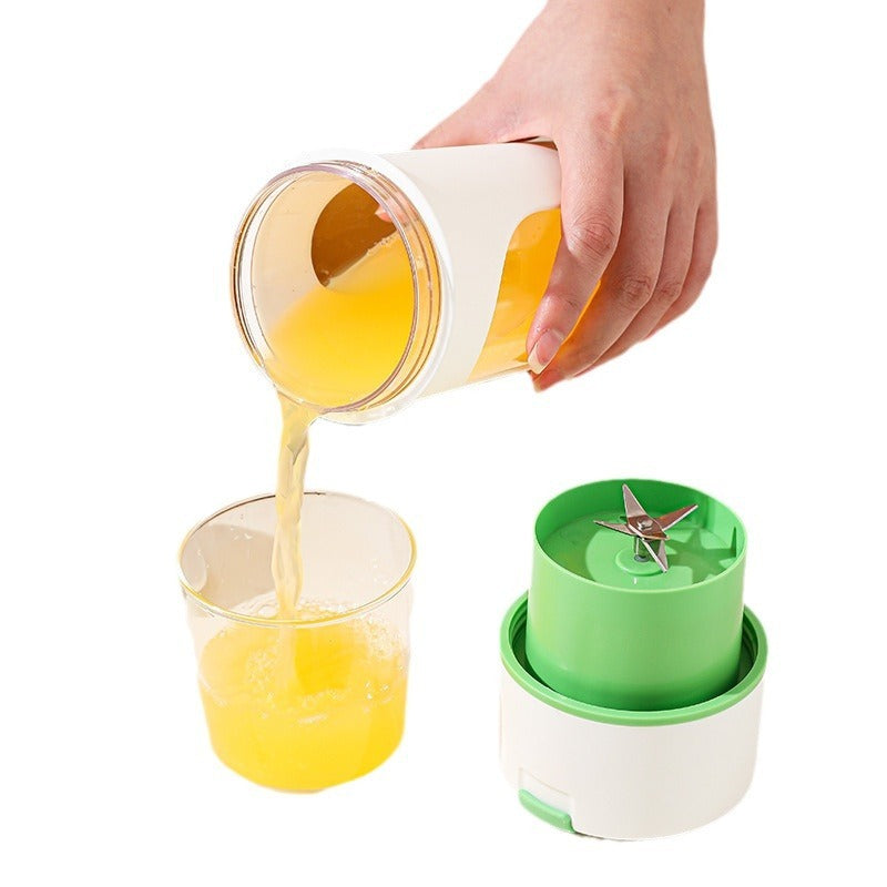 Easy Blend – Rechargeable Fruit Juicer & Mixer